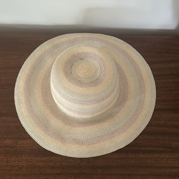 Summer Hat - Picture 4 of 4